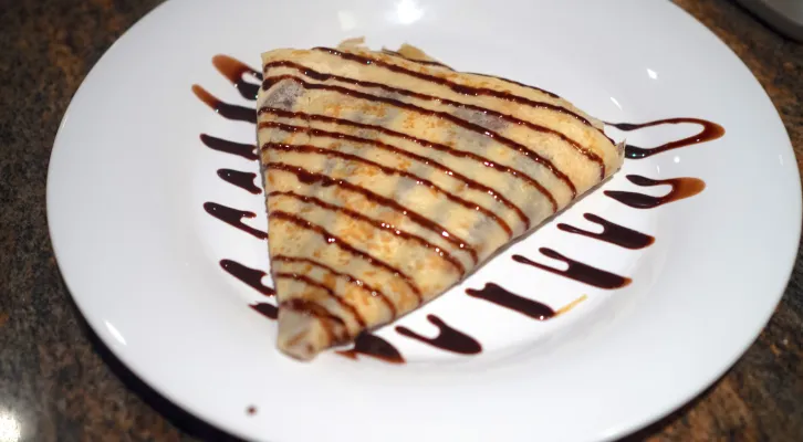 lawjr-crepe-4322435 (Foto: Katharina Grillmeier) lawjr-crepe-4322435 (Foto: Katharina Grillmeier)